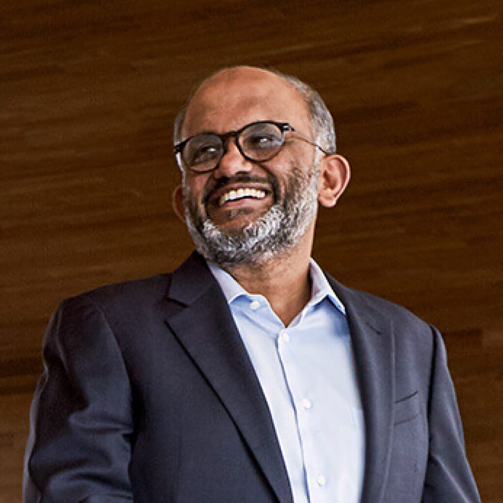 Shantanu Narayen（シャンタヌ ナラヤン）